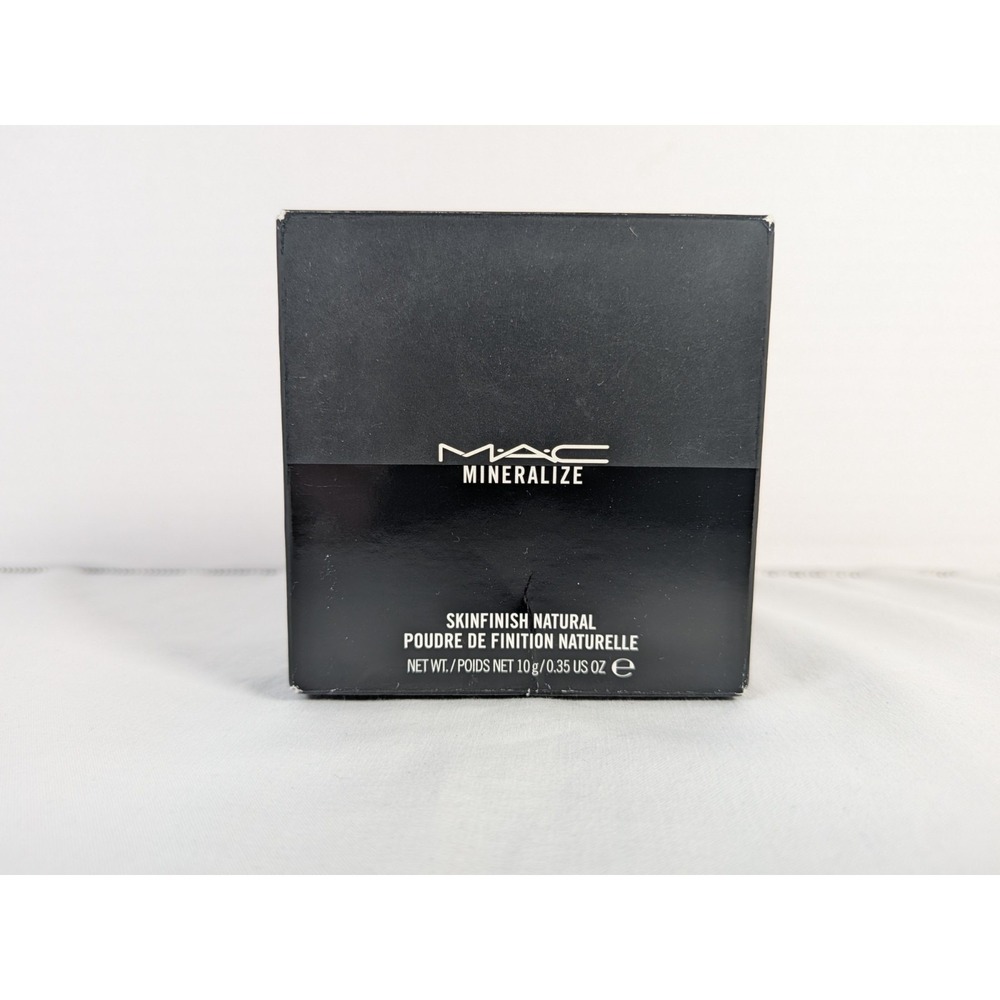 MAC Mineralize Skinfinish Natural Face Powder In Shade Light 10g